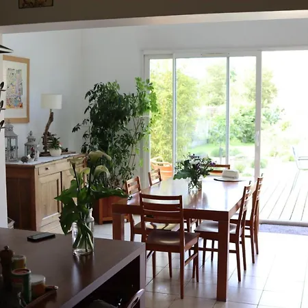 Chambres En Ville Avec Jardin, A Proximite Du Circuit Des 24h Alloggio in famiglia Le Mans